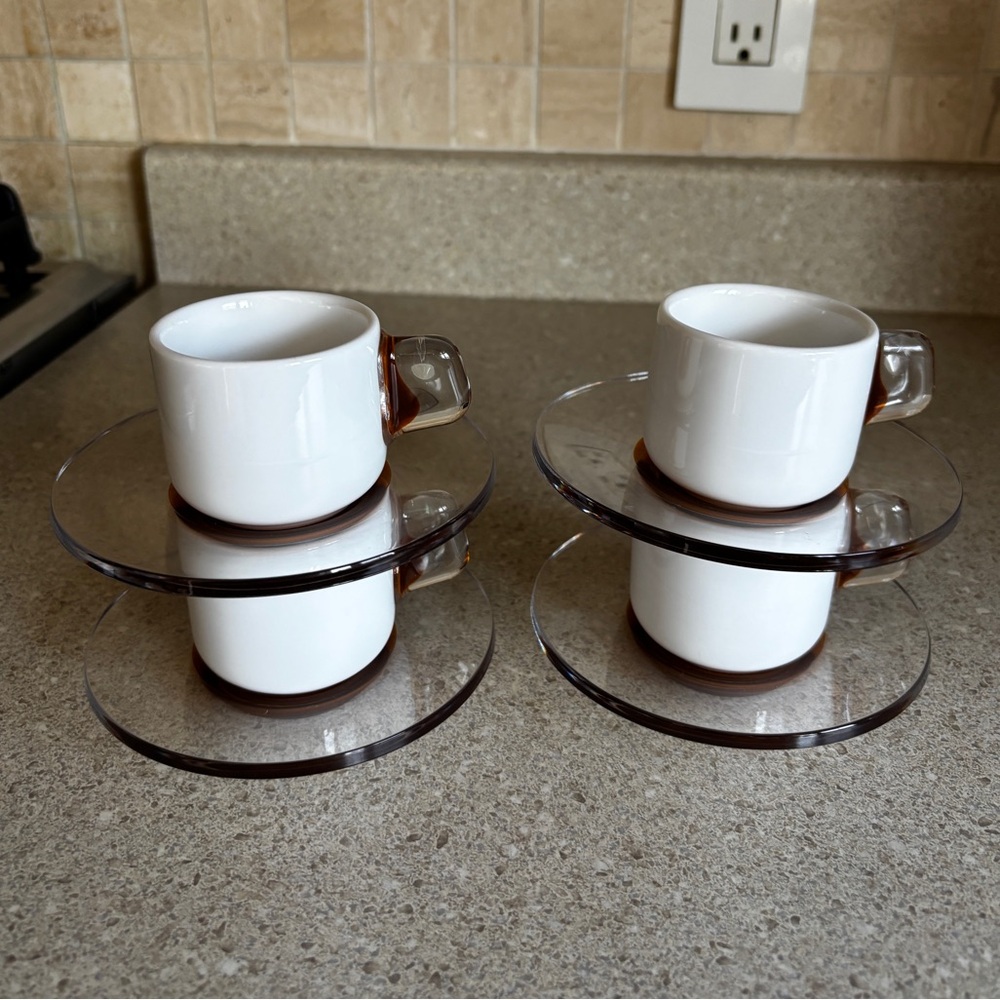 Guzzini Espresso Cups & Saucers